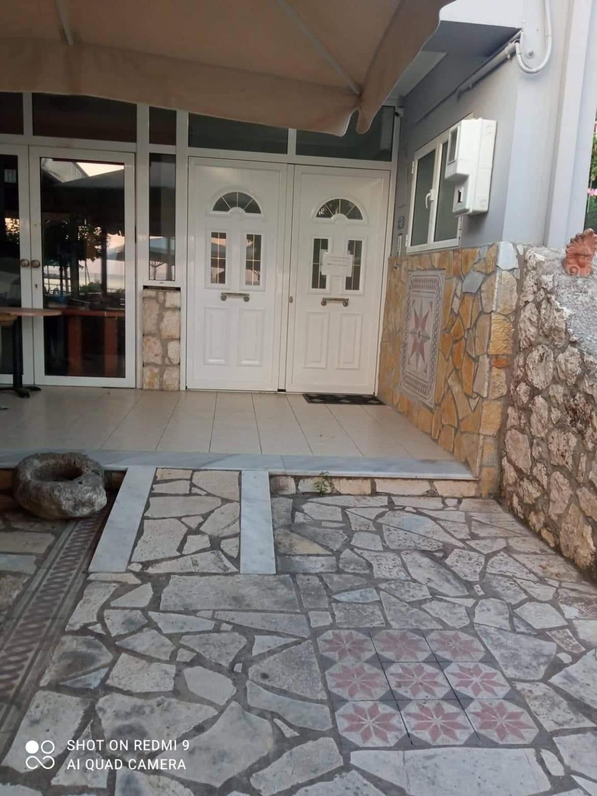 Vasilis Travlos Apartment Poros  Luaran gambar