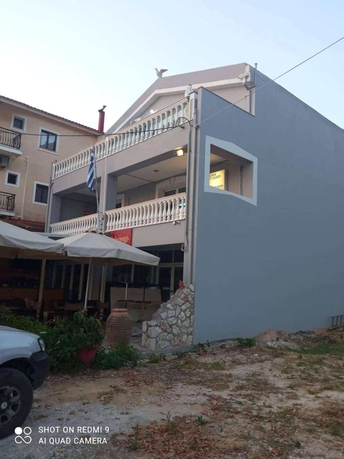 Vasilis Travlos Apartment Poros  Luaran gambar