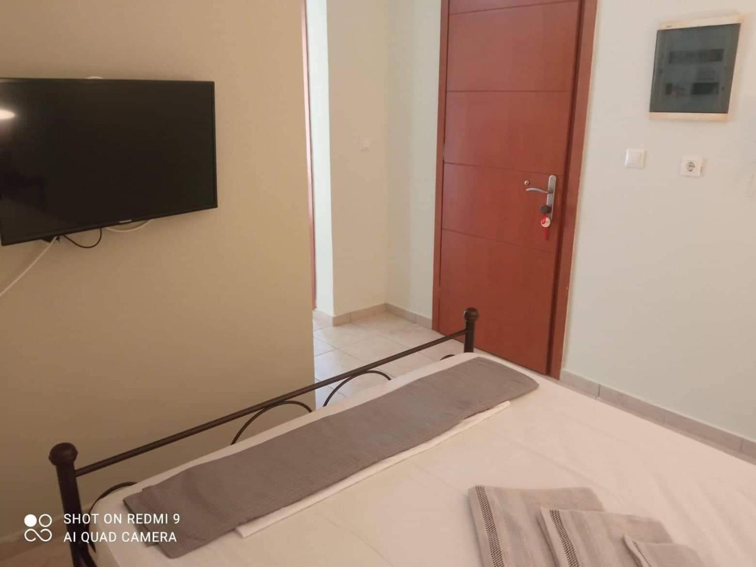 Vasilis Travlos Apartment Poros  Luaran gambar