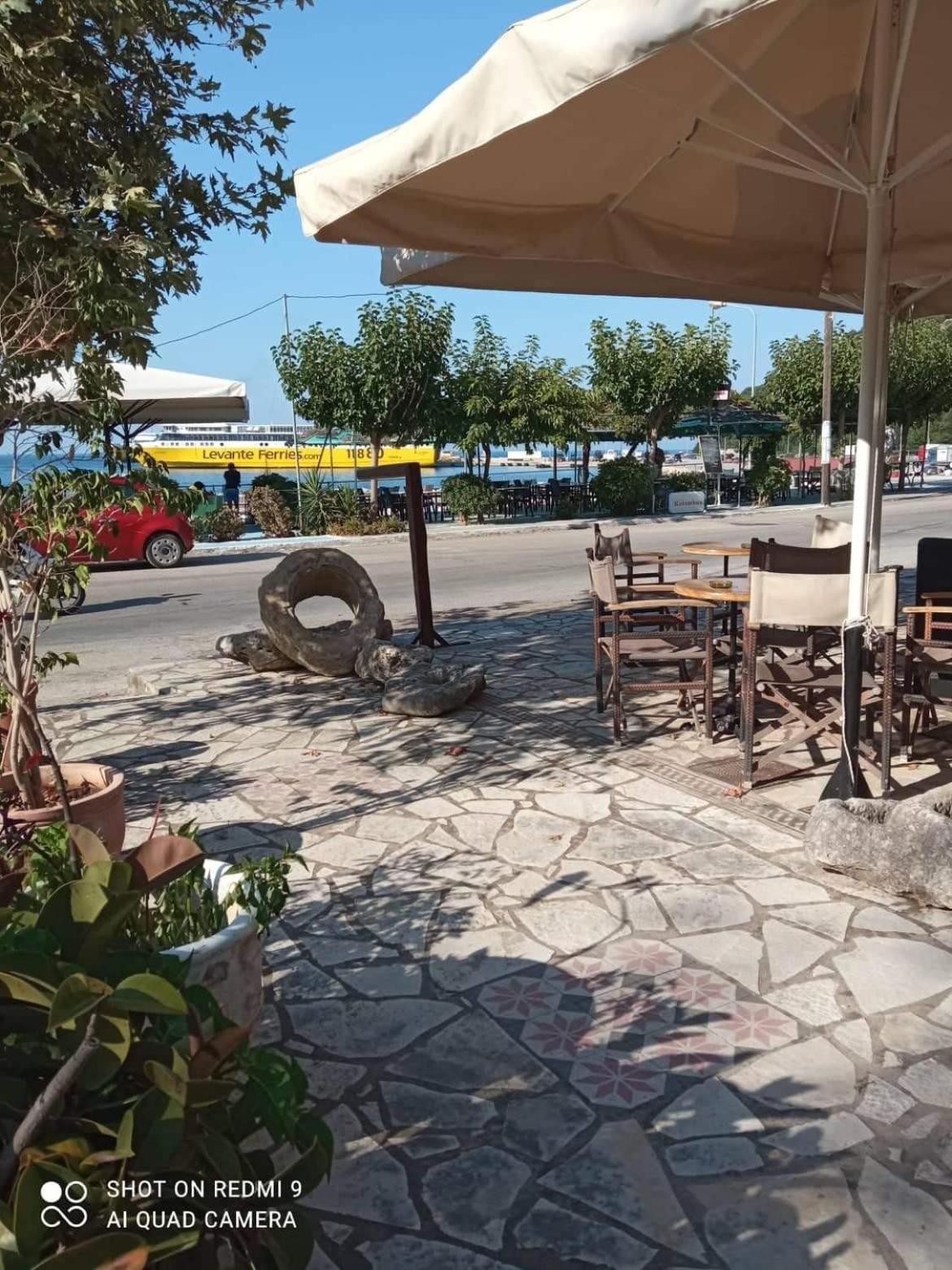 Vasilis Travlos Apartment Poros  Luaran gambar